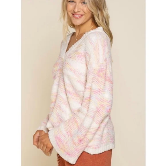 1 small left POL Sweater - Picture 9 of 12